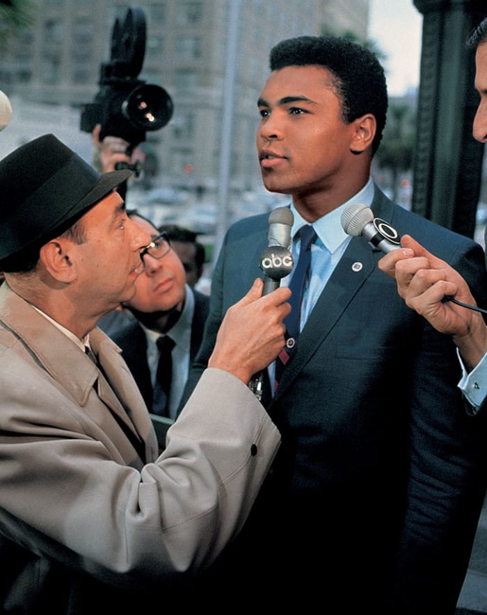1967-0428-Muhammad-Ali-Howard-Cosell-017010649.jpg